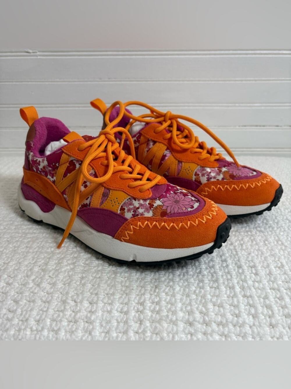 NWB Chelsea & Violet Lola Pink Multi Leather Sneakers 7.5 Floral Colorful Fall